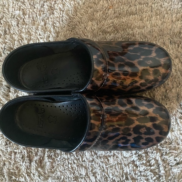 cheetah print dansko clogs
